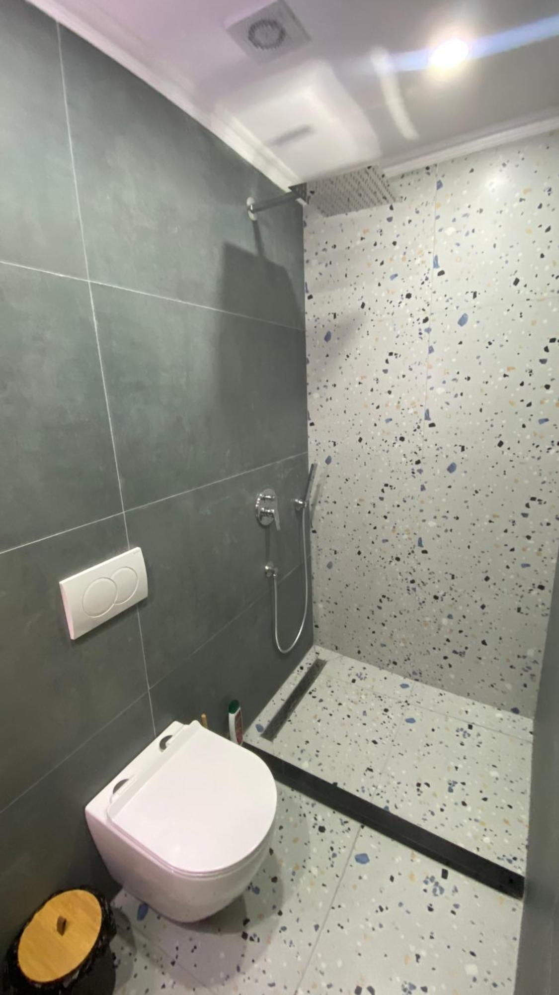 Guest House Luli Strumi بيرات المظهر الخارجي الصورة
